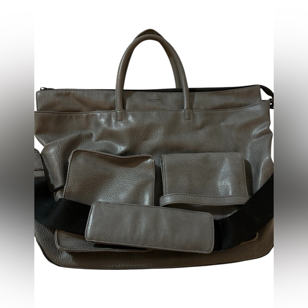 Matt & Nat “raylan” bag. EUC. Grey with crimson interior.